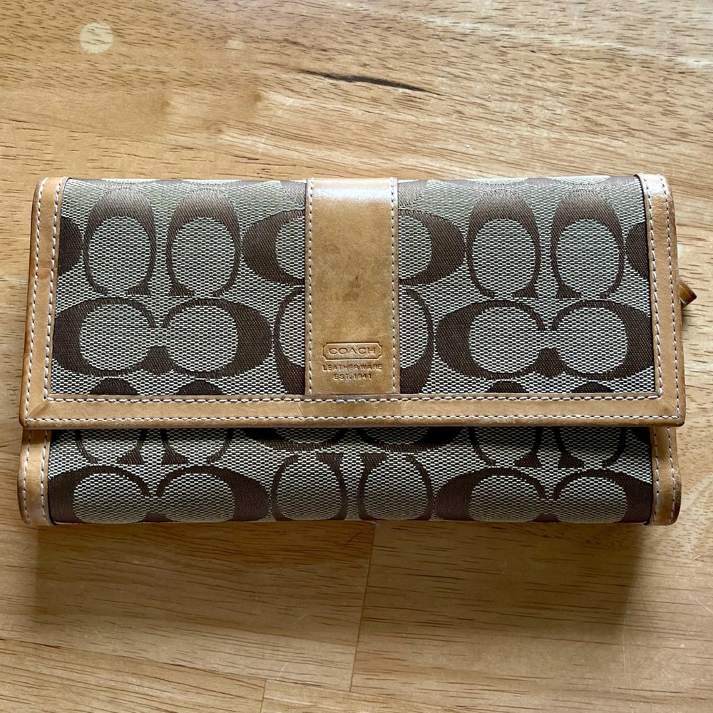 Coach Signature Wallet